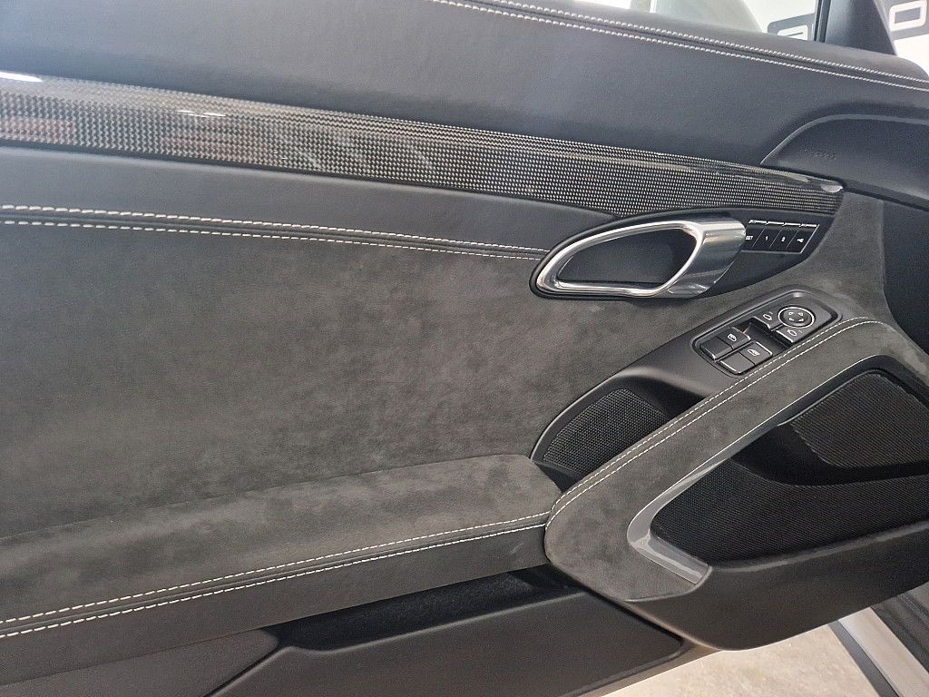 Porsche 991.2 Carrera GTS