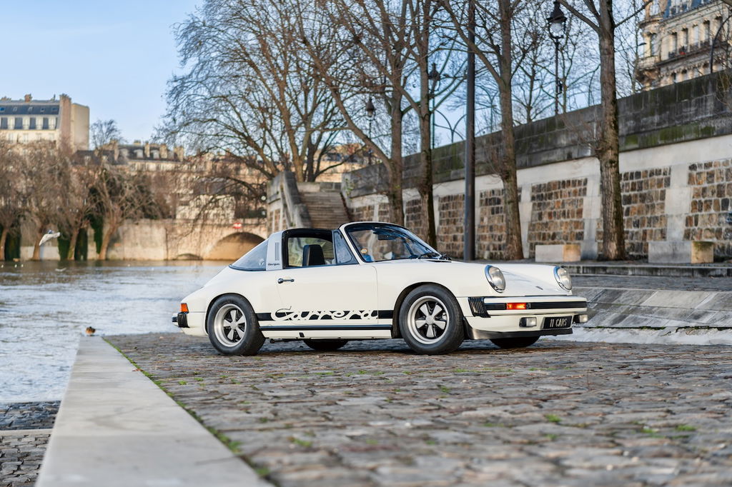 Porsche 911 Carrera 2.7