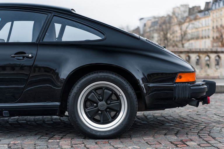 Porsche 911 Carrera 3.2