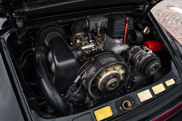 Porsche 911 Carrera 3.2