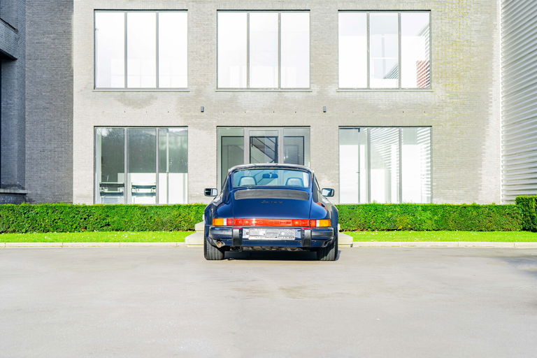 Porsche 911 Carrera 3.2