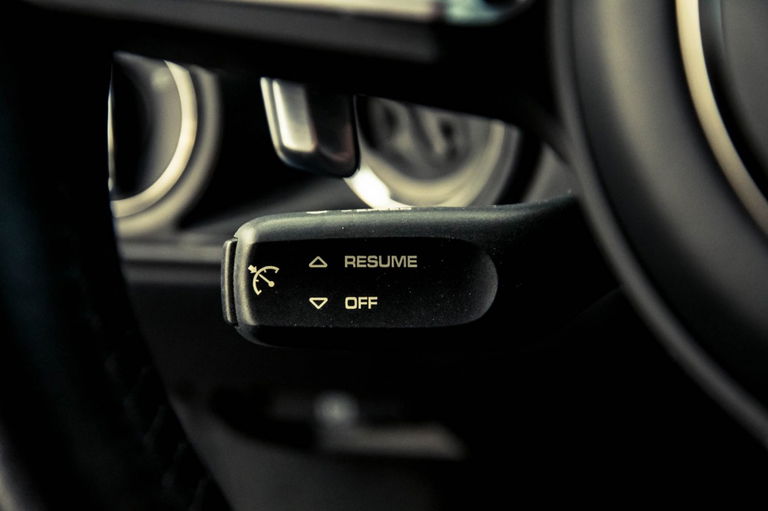 Porsche 718 Cayman S