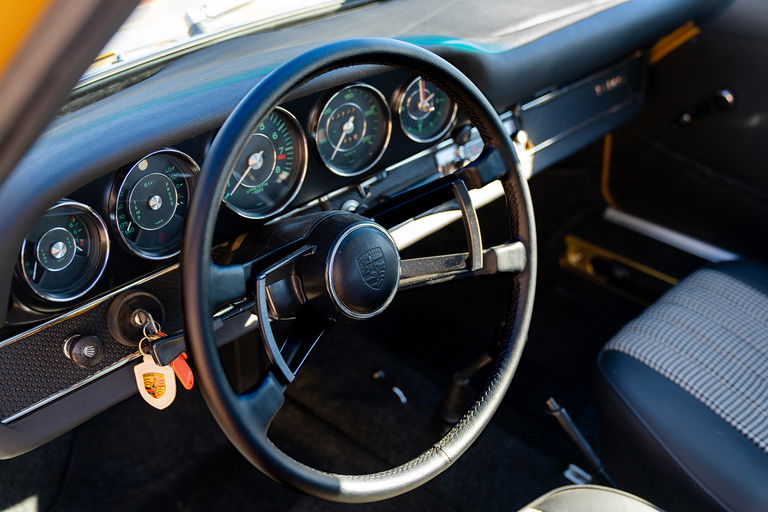 Porsche 911 S (F-Modell)