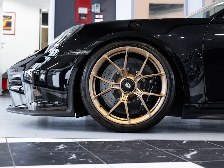 Porsche 992 GT3 Touring