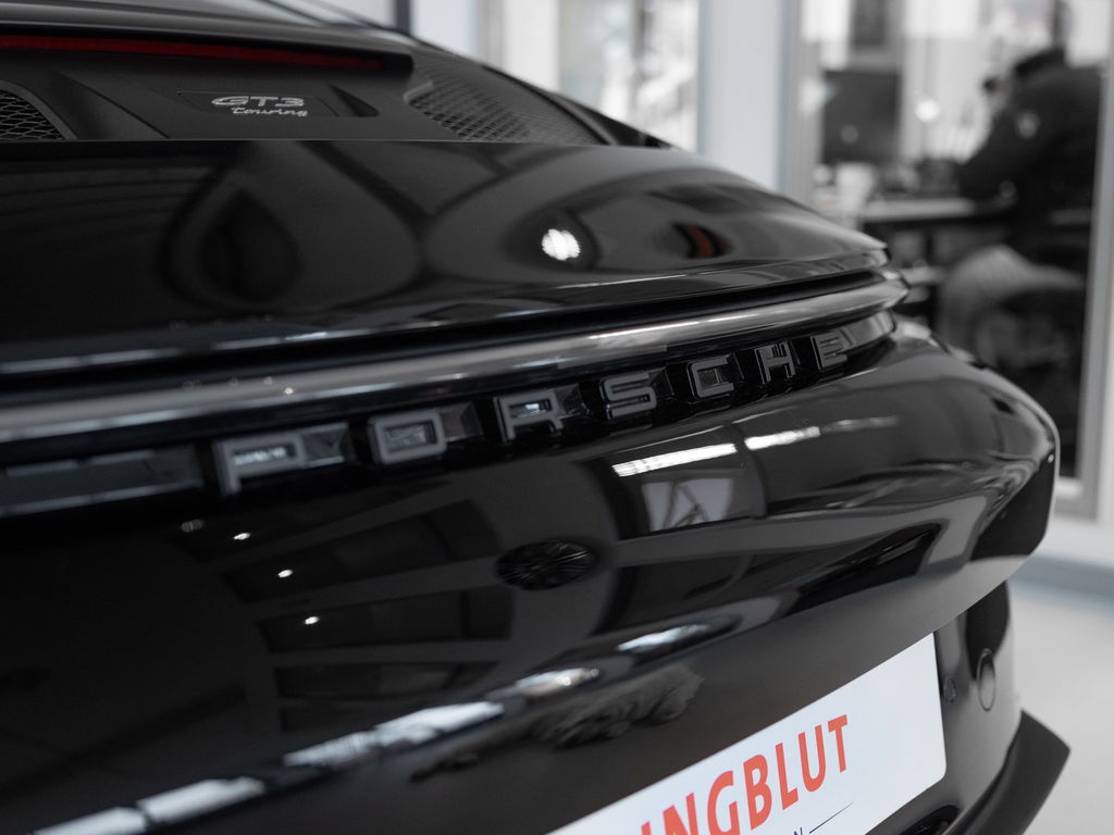 Porsche 992 GT3 Touring