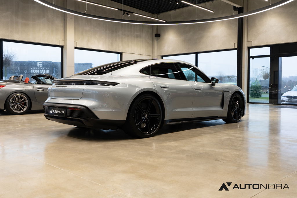 Porsche Taycan Turbo S