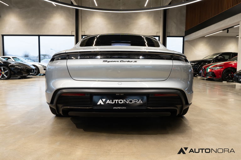 Porsche Taycan Turbo S