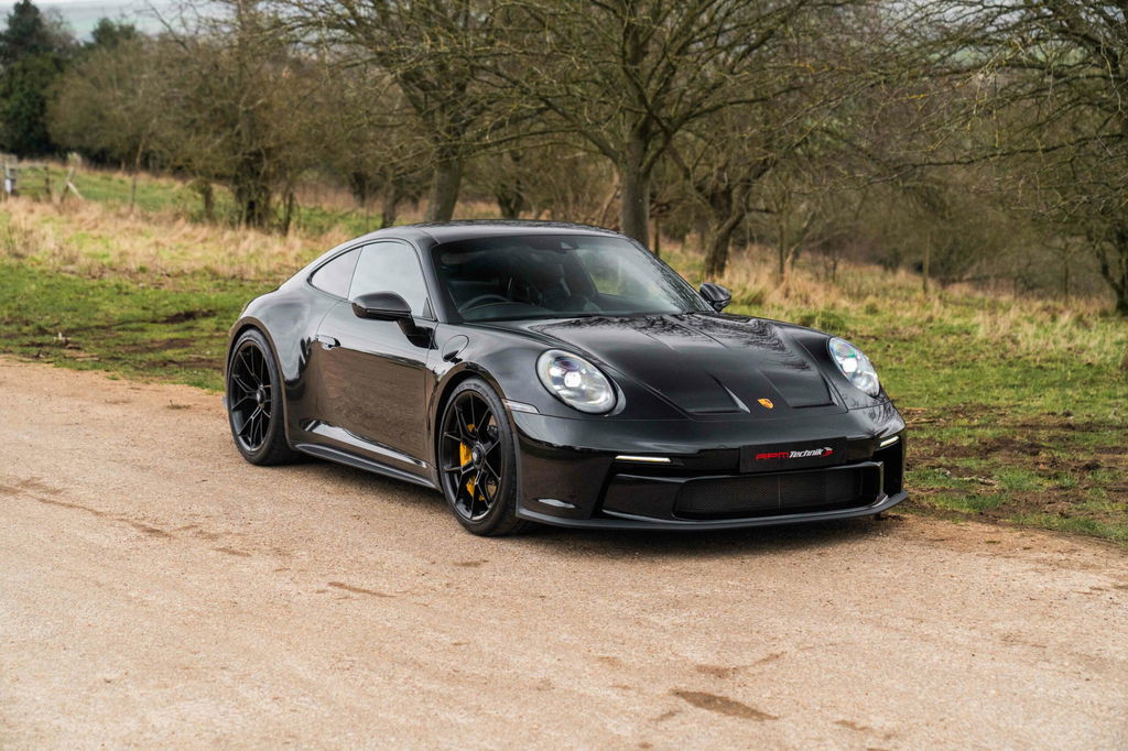 Porsche 992 GT3 Touring