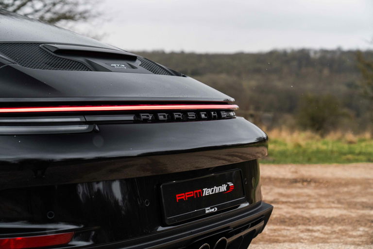 Porsche 992 GT3 Touring