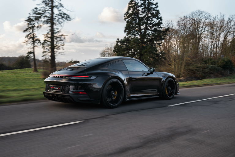 Porsche 992 GT3 Touring