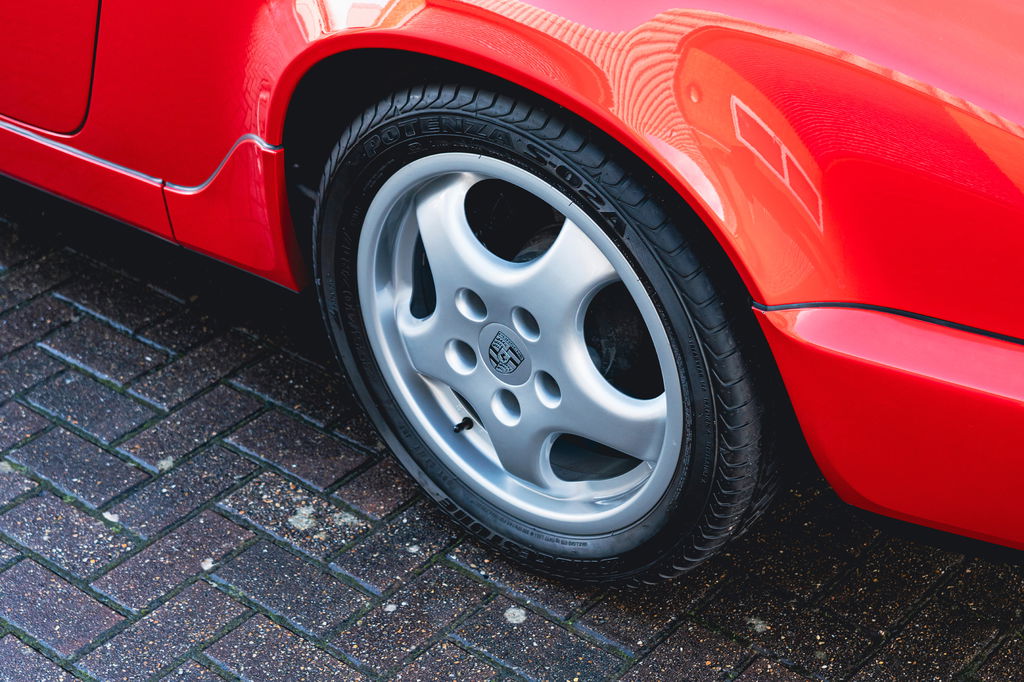 Porsche 964 Carrera 2 Speedster