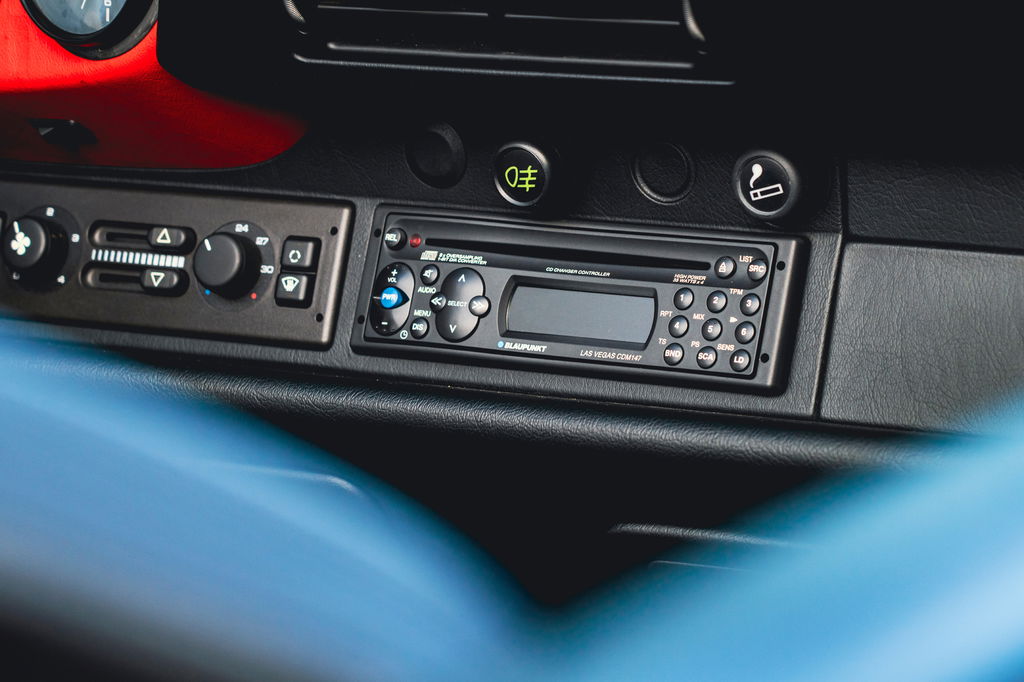 Porsche 964 Carrera 2 Speedster