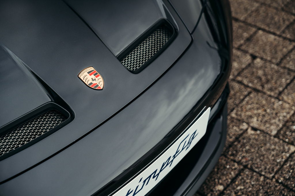 Porsche 992 GT3 Touring