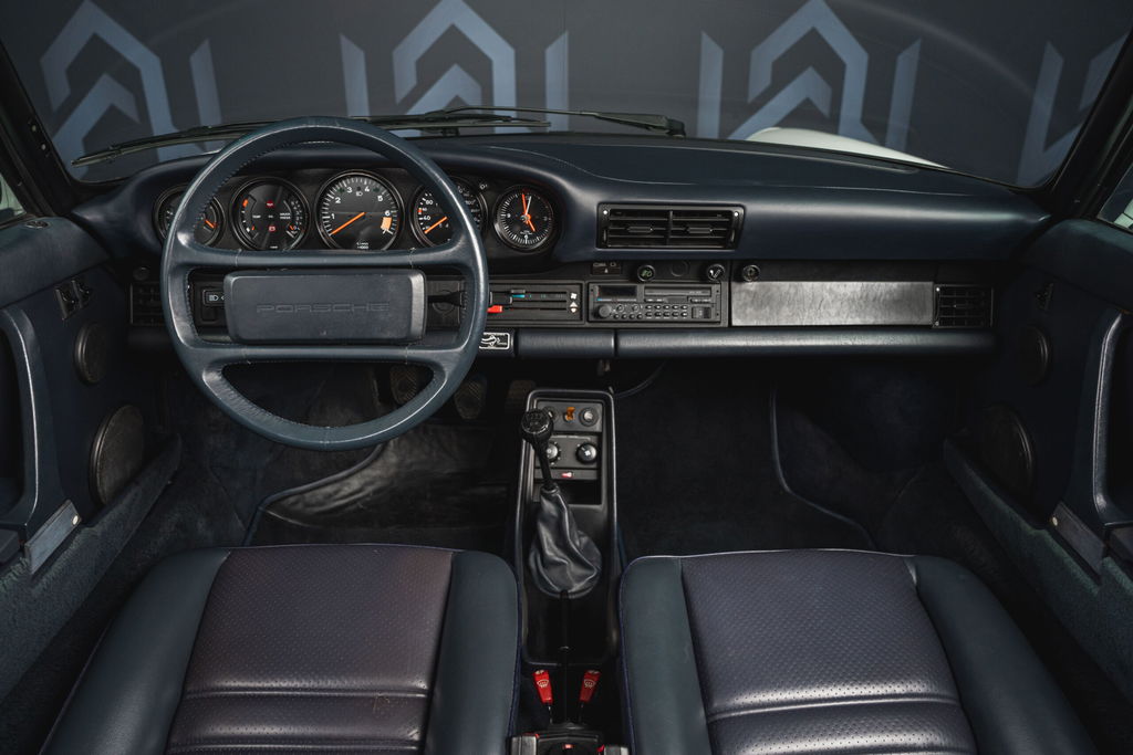 Porsche 911 Carrera 3.2 (KAT)