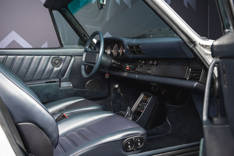 Porsche 911 Carrera 3.2 (KAT)