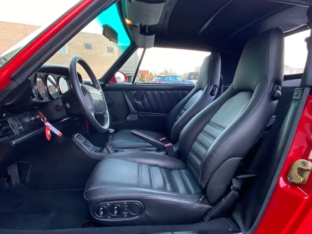 Porsche 964 Carrera 2