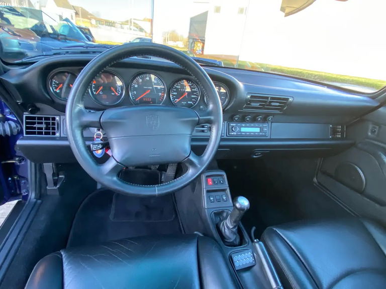 Porsche 993 Carrera 4