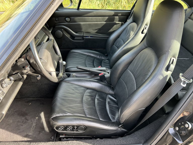 Porsche 993 Carrera 4S