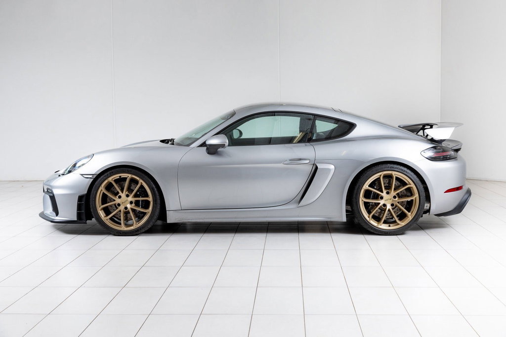 Porsche 718 Cayman GT4
