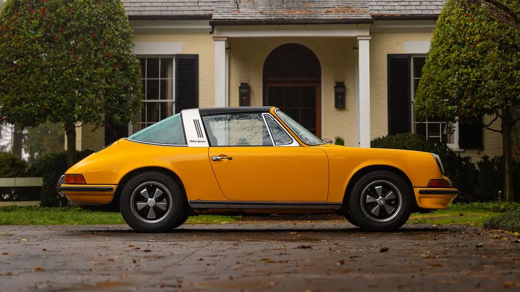 Porsche 911 S (F-Modell)