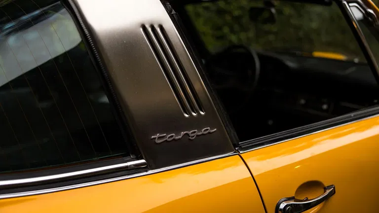 Porsche 911 S (F-Modell)