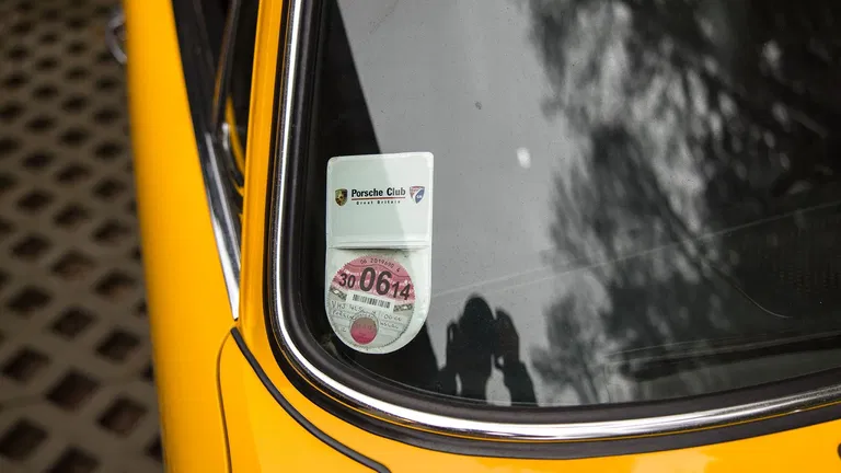 Porsche 911 S (F-Modell)