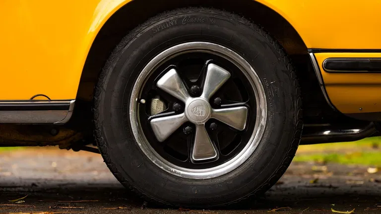 Porsche 911 S (F-Modell)