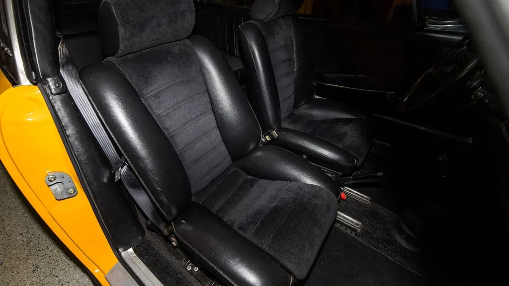 Porsche 911 S (F-Modell)