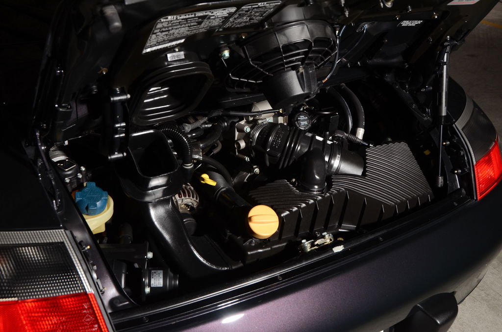 Porsche 996 Carrera 4 Millennium Edition