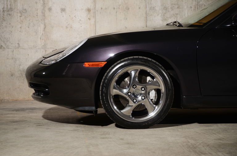Porsche 996 Carrera 4 Millennium Edition