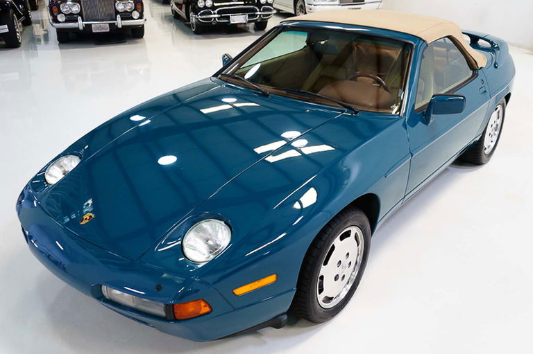 Porsche 928 S4