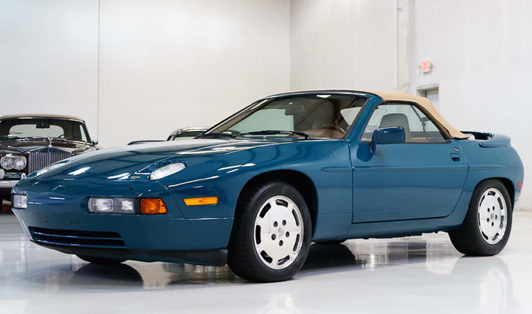 Porsche 928 S4