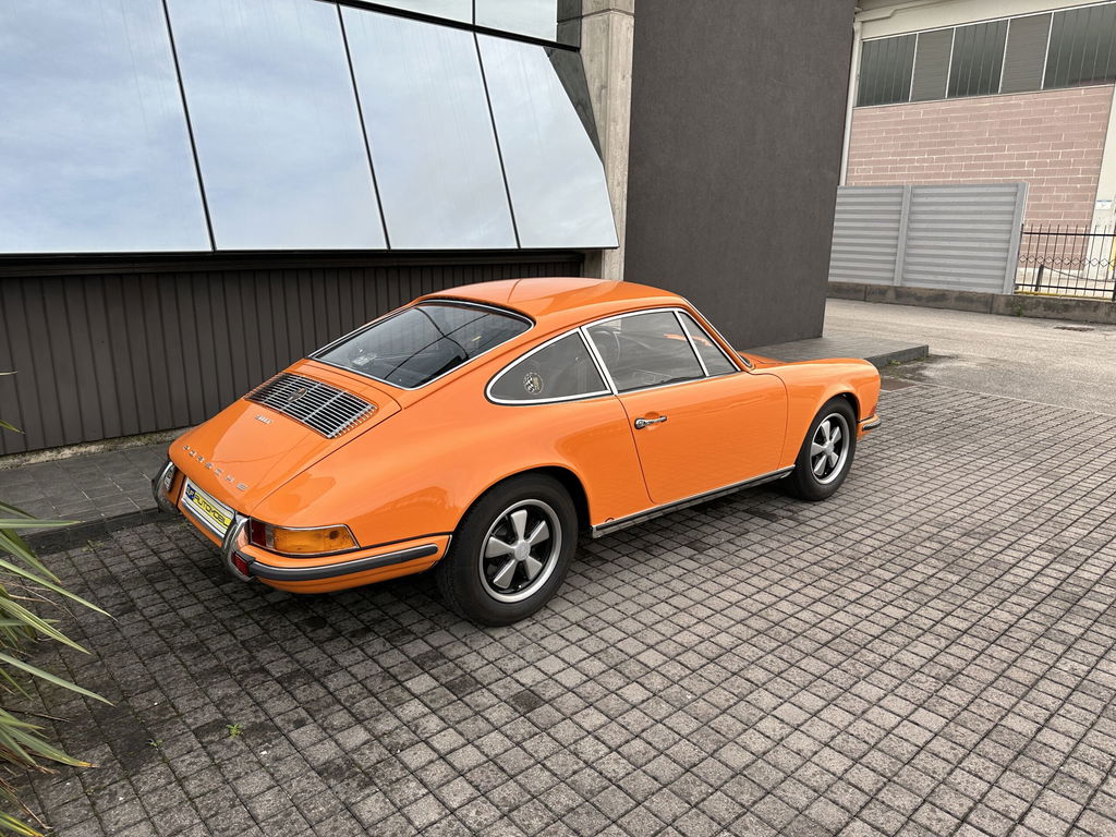 Porsche 911 T