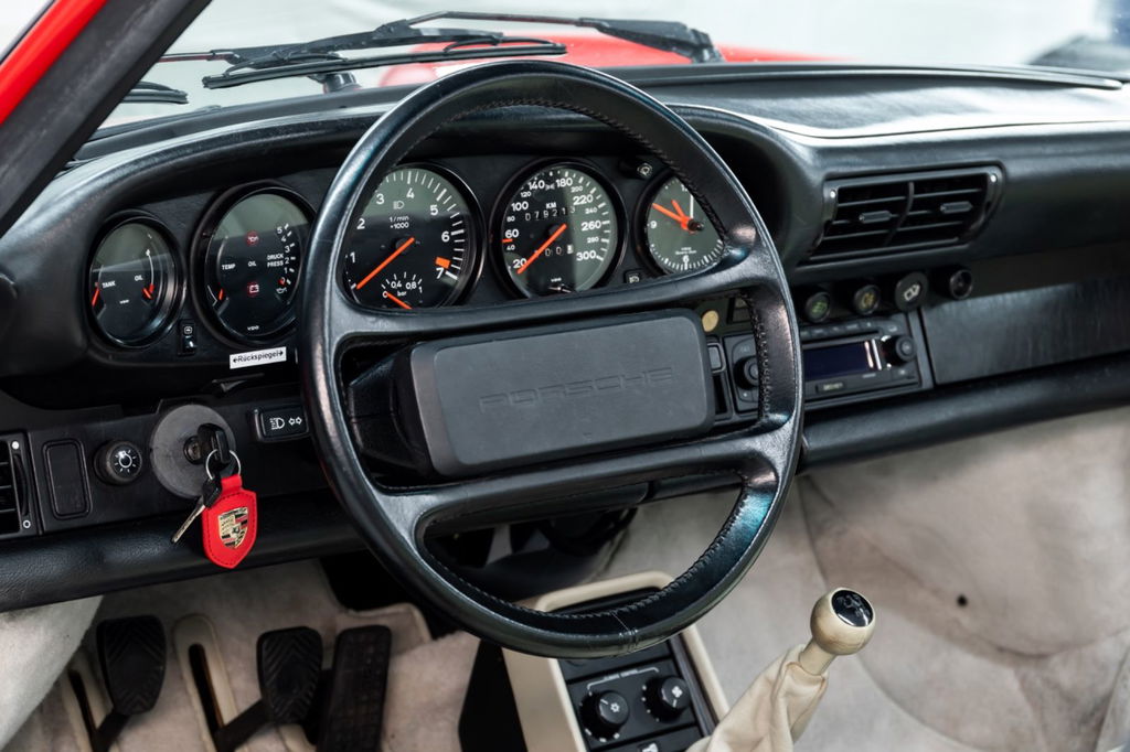 Porsche 911 Turbo 3.3