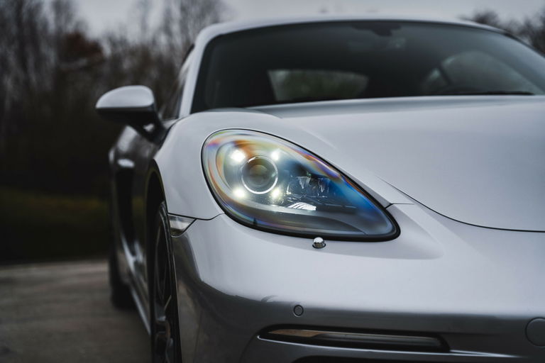 Porsche 718 Cayman