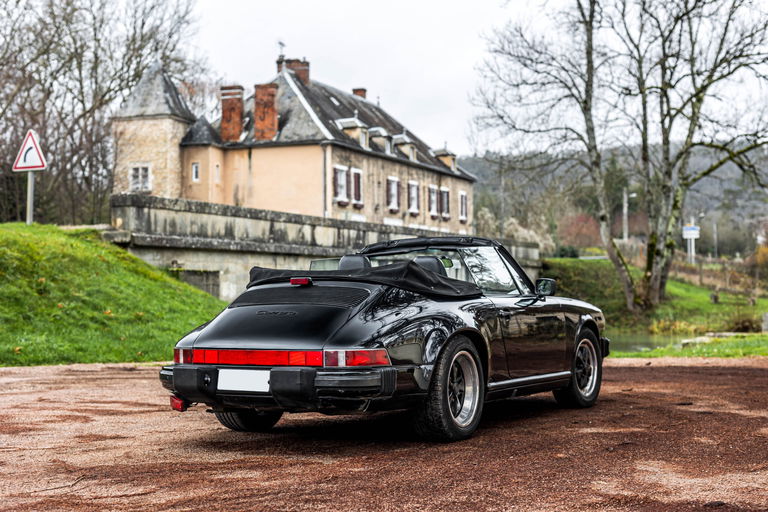 Porsche 911 Carrera 3.2