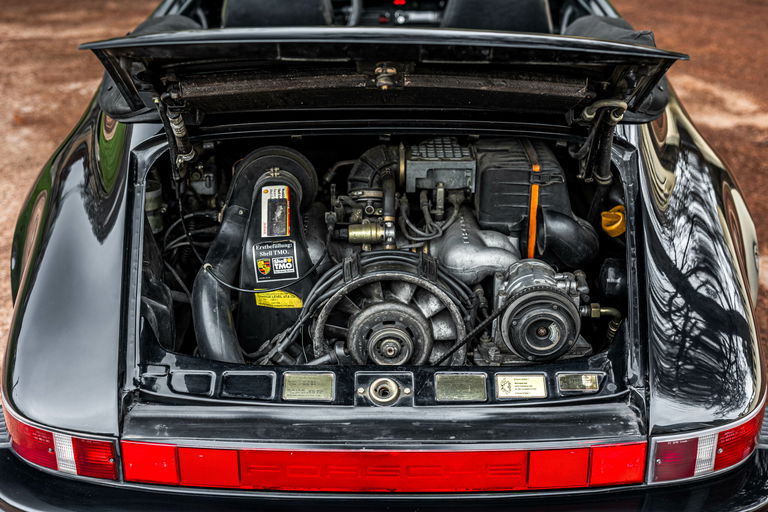 Porsche 911 Carrera 3.2