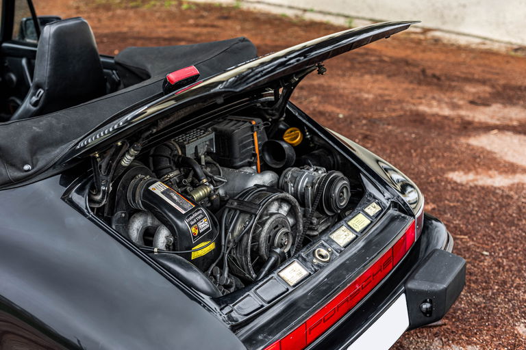 Porsche 911 Carrera 3.2