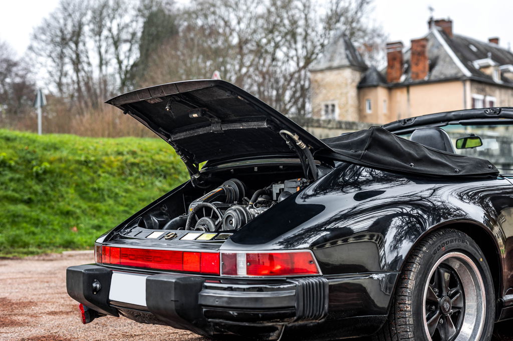 Porsche 911 Carrera 3.2