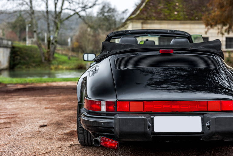 Porsche 911 Carrera 3.2