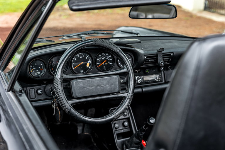 Porsche 911 Carrera 3.2