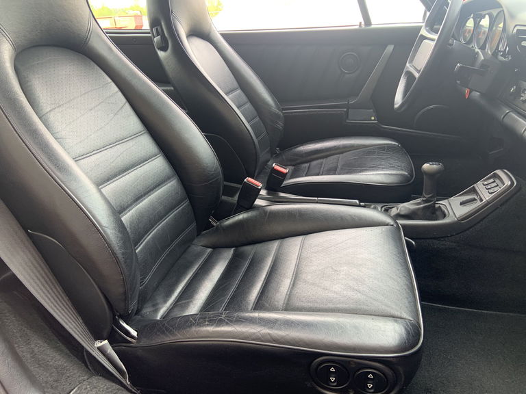 Porsche 964 Carrera 4