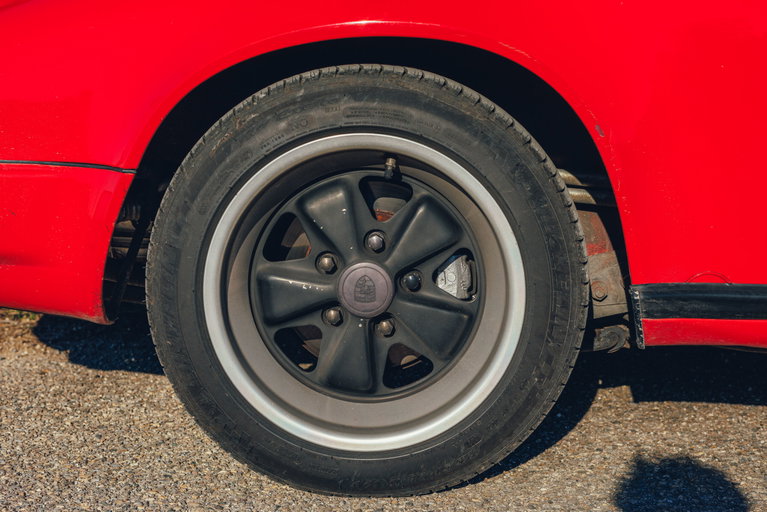 Porsche 911 Carrera 3.2