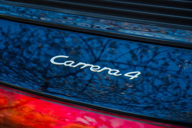 Porsche 993 Carrera 4