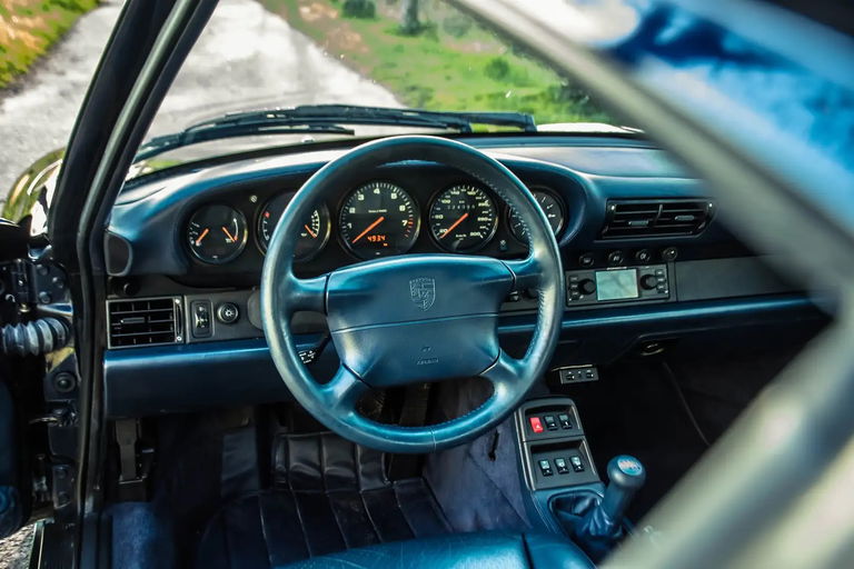 Porsche 993 Carrera 4