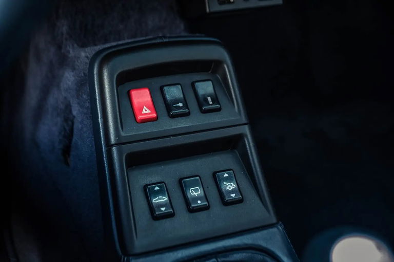 Porsche 993 Carrera 4