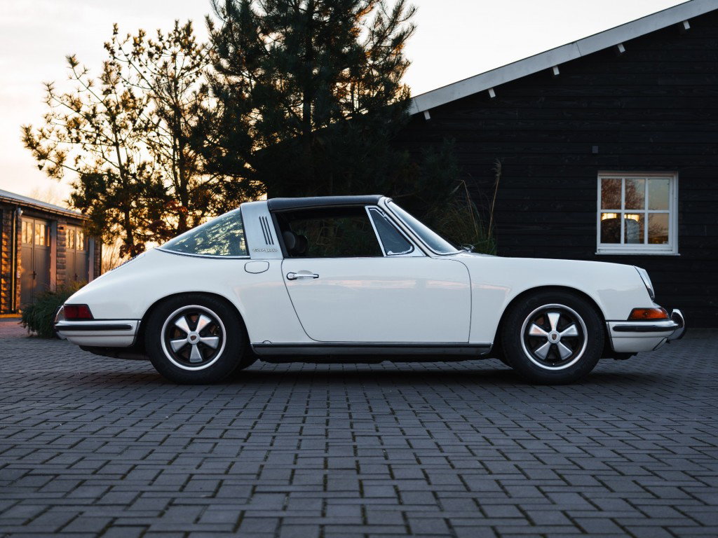 Porsche 911 T