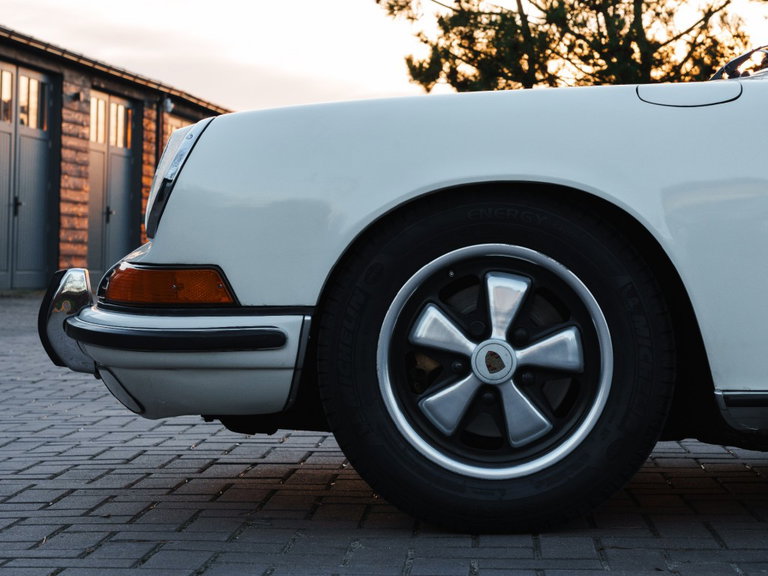 Porsche 911 T