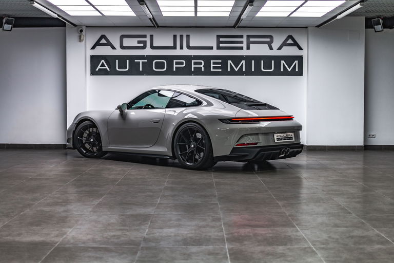 Porsche 992 GT3 Touring