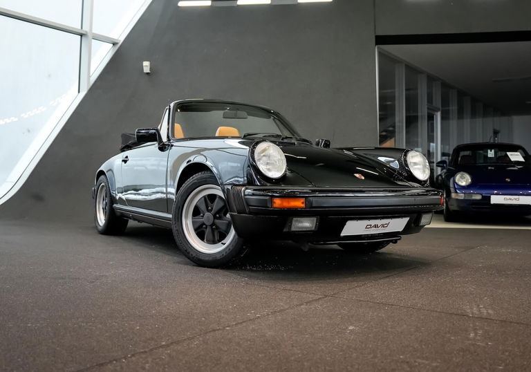Porsche 911 Carrera 3.2 